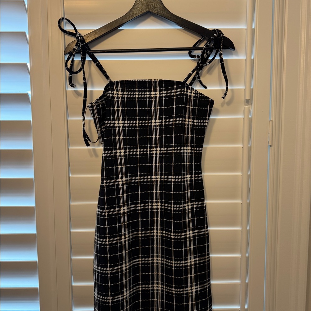 Elegant Black and White Plaid Dress